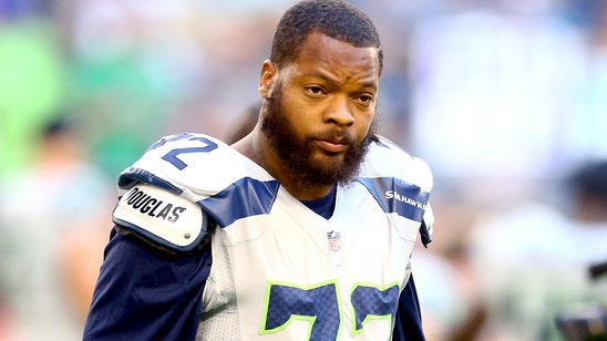 Michael Bennett respects Brady and Rodgers, calls Tannehill 'mediocre'