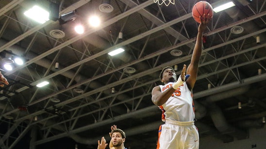 Florida cruises past UNF, moves on to second round of NIT
