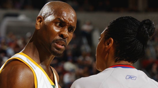 Gary Payton says Draymond Green has to stop crying 'all the time'