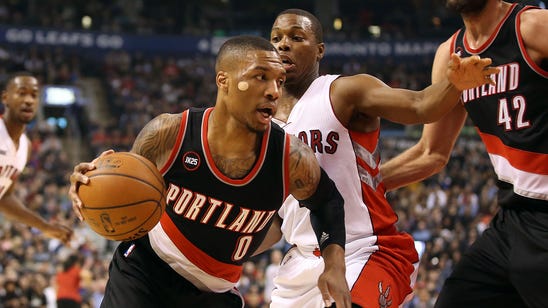 Damian Lillard uses emojis to silence Twitter hater