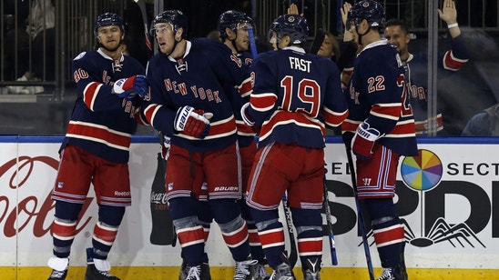 Chris Kreider leads New York Rangers to matinee victory