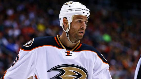 Ducks Clayton Stoner charged with unlawful grizzly bear hunt