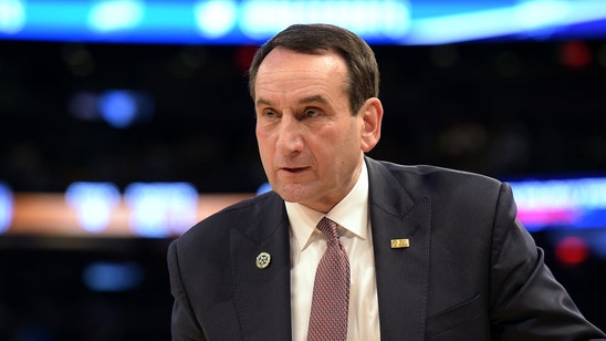 Krzyzewski not happy after being bumped by Indiana player at halftime