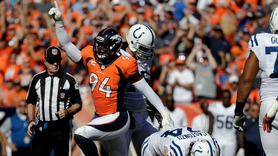 DeMarcus Ware leaves with forearm fracture in Broncos' win over Colts