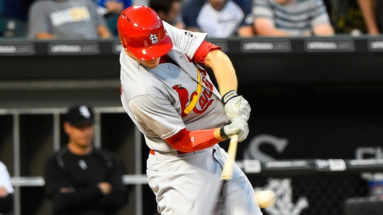 Pinched neck prompts Cardinals to scratch Piscotty from lineup