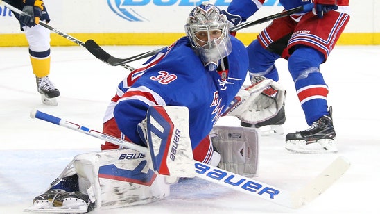 Lundqvist gives up nothing, Rangers win ninth straight at home