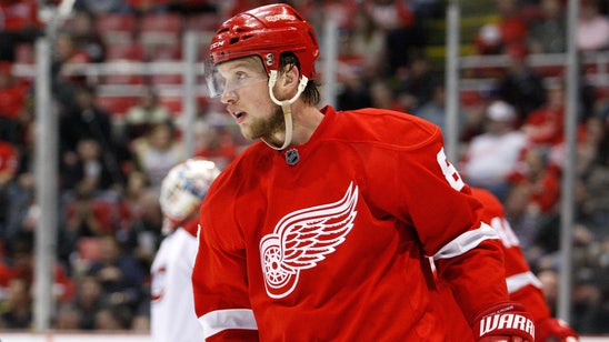 Red Wings try to extend point streak to 14 games Monday
