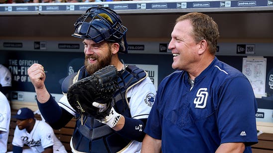 Murphy extolled by Padres players for poise, intelligence