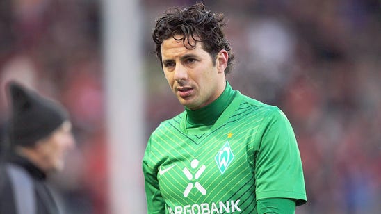 Veteran striker Pizarro joins Werder Bremen for a third time