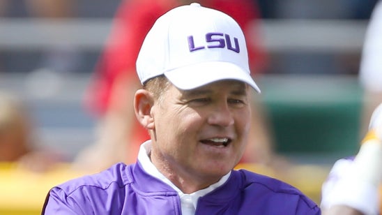 Mailbag: Les Miles is following a bad trend at LSU