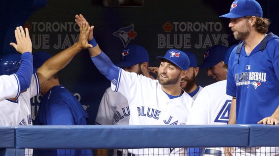 Pillar helps Blue Jays fan propose to girlfriend before Game 1 of ALDS