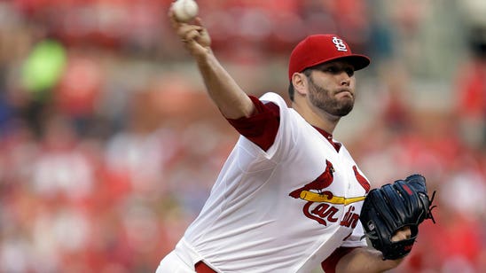 Lynn takes the mound for Cardinals' series opener vs. Reds