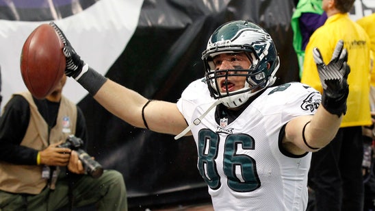 Eagles sign tight end Zach Ertz to five-year extension