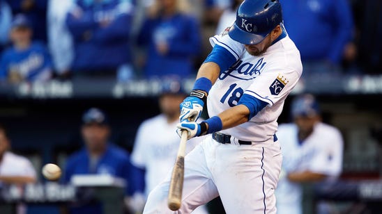 Happy flight! Royals rally to beat Astros, even series heading to Houston