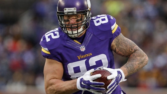 Kyle Rudolph hurting, yet thriving with Vikings this season