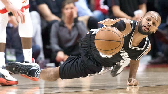 DeRozan, Raptors snap Spurs' streak, 97-94
