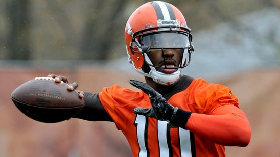 Browns not ready to hand RG3 the starting job even after trade