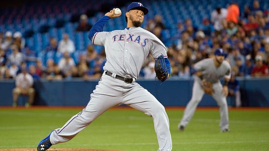 Rangers' Gallardo gets qualifying offer, but Lewis doesn't