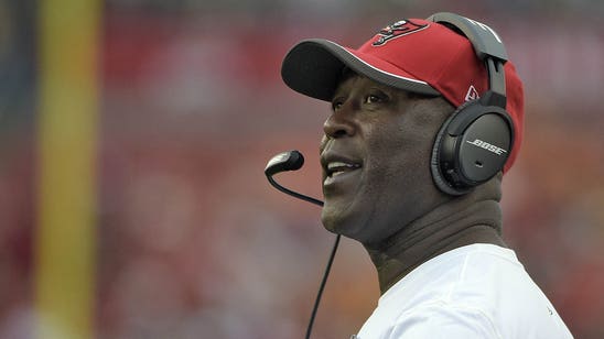 Tampa Bay Buccaneers fire head coach Lovie Smith