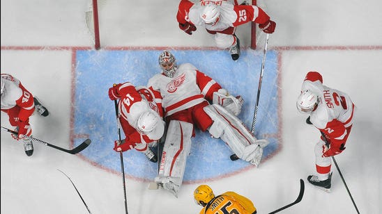 Brendan Smith's two-point night helps lift Red Wings over Predators 3-2