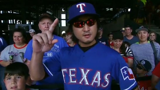 Yu Darvish doppelganger 'Minivish' comes to Rangers game