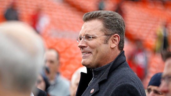 Howie Long donates $1 million to Villanova athletics