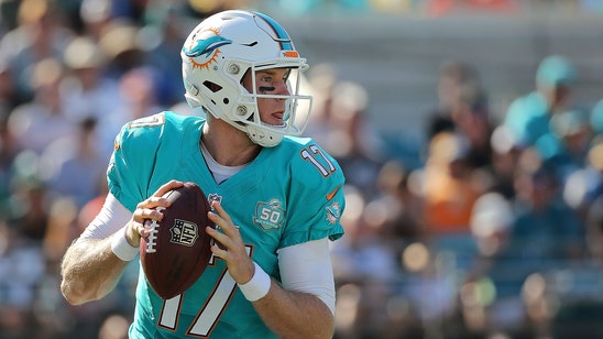 Tannehill helps Dolphins improve to 2-0 under coach Campbell