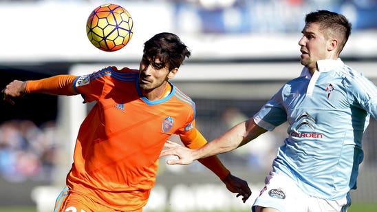 Alcacer, Parejo lead Valencia to stunning win at high-flying Celta Vigo