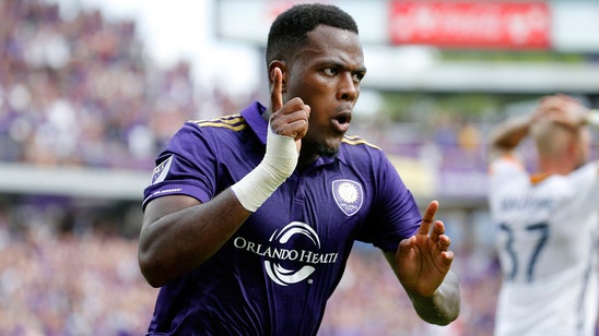 Cyle Larin scores in stoppage time, lifts Orlando City past LA Galaxy