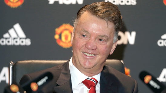Louis van Gaal rejects Paul Scholes' criticism of Manchester United