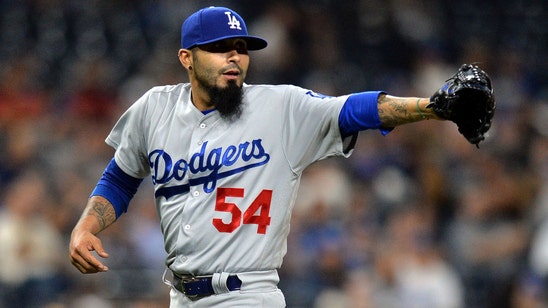 Rays receive reliever Sergio Romo from Dodgers for cash