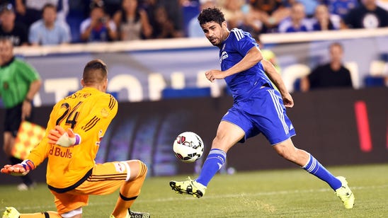 Chelsea striker Costa sees no need to change his approach