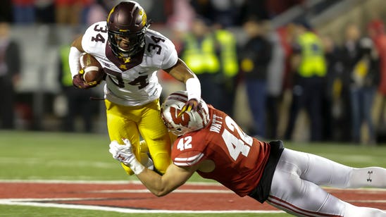 Gophers crumble in second half, fall to Badgers again