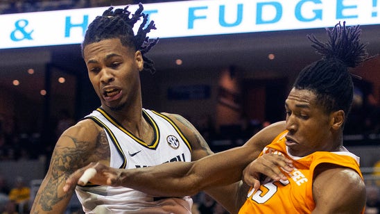 Tigers fade in final minutes, fall 69-59 to Volunteers