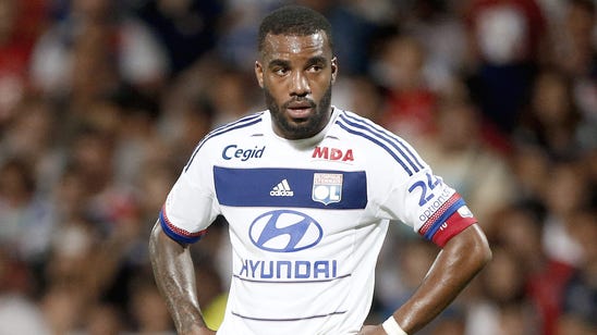Chelsea target January swoop for Lyon star Lacazette