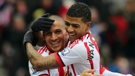 Sunderland boost survival hopes, shock Man United