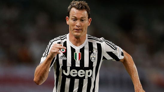 Juve's Lichtsteiner released from hospital after breathing problems