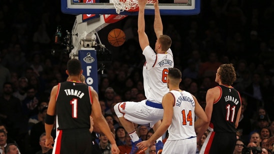 Kristaps Porzingis dunks all over Mason Plumlee (Video)