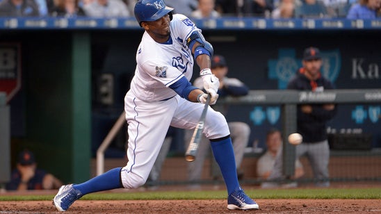 Royals hope to get to Sale, sweep struggling White Sox