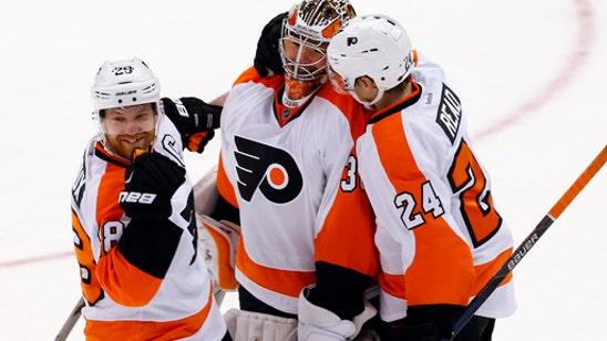 Giroux scores in 3rd and SO, Flyers beat Red Wings 2-1