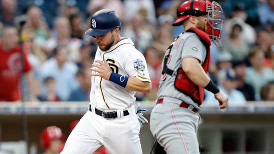 Rosales homers in 10th to lift Padres past Reds