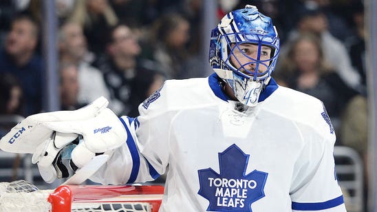 Maple Leafs, goaltender Bernier agree to 2-year, $8.3M deal
