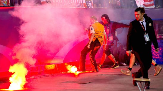 Sources: UEFA to investigate Benfica fans over flares