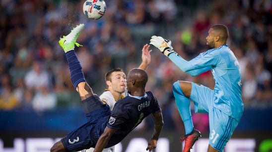 Opara's bicycle kick highlights Sporting KC's 2-1 win over Galaxy
