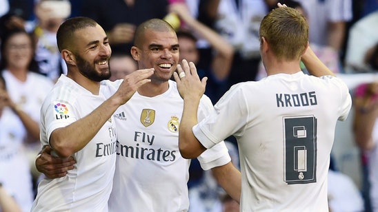 Real Madrid eke out lifeless win vs. Granada to leapfrog Barca