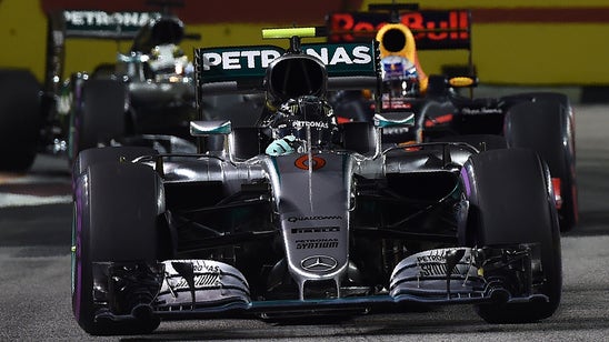 Nico Rosberg takes back points lead with win in Singapore
