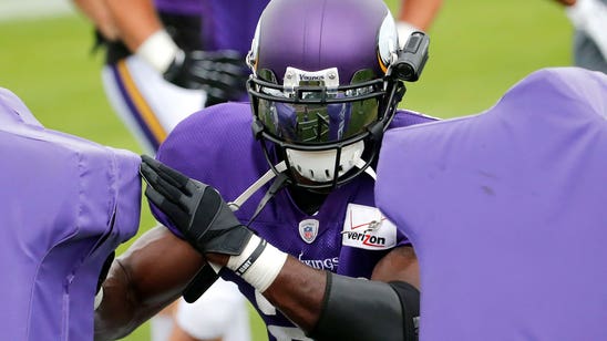 Peterson, Vikings running backs must work on pass blocking