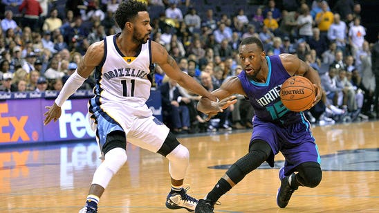 Walker scores 33 for Hornets, Grizzlies blown out at home again