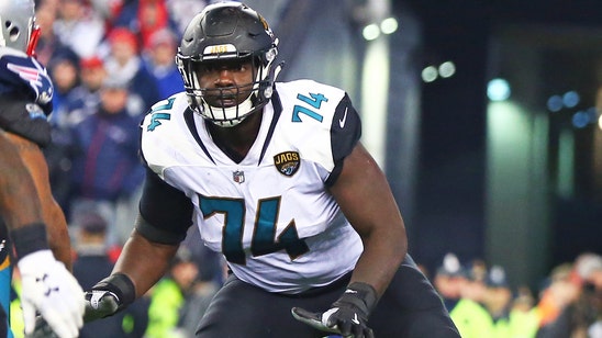 Jaguars left tackle Cam Robinson out for season with knee injury