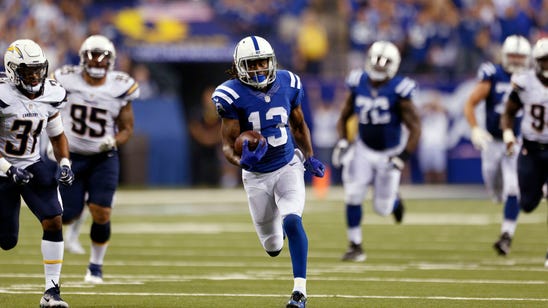 Hilton's late touchdown lifts Colts over Chargers